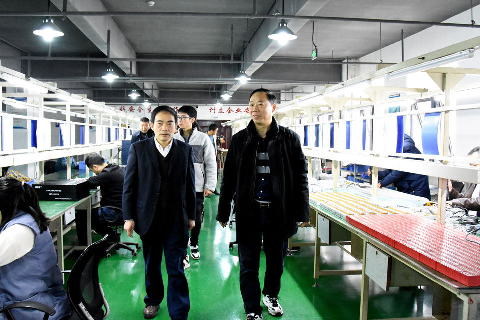 竹溪县政府领导调研华体会平台